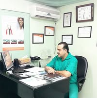 عيادة الدكتور معين حسن لزراعة الاسنان